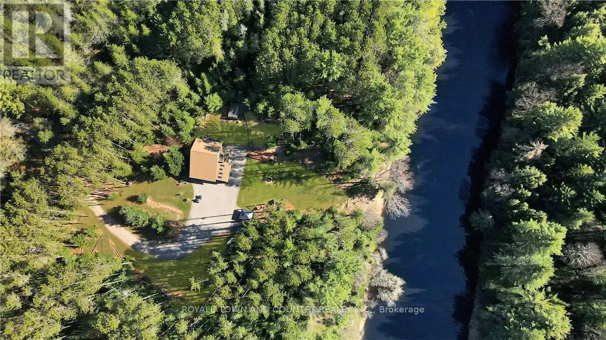 22 Winchester Drive, Kawartha Lakes, Ontario  K0M 1C0 - Photo 1 - X12038280