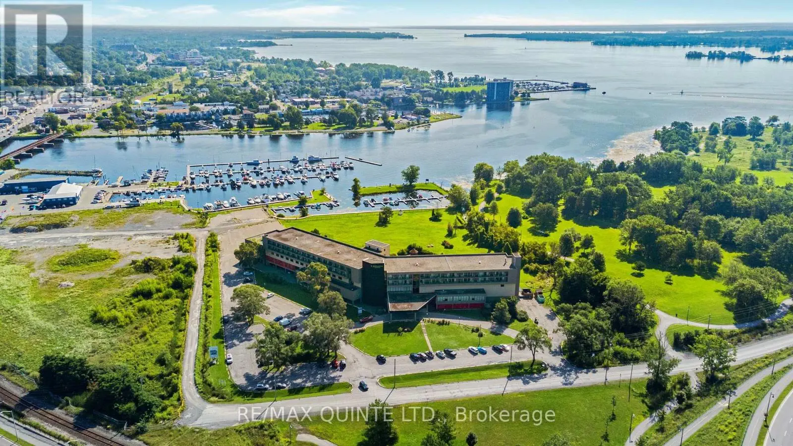 204 - 11 Bay Bridge Road, Belleville, Ontario  K8P 3P6 - Photo 1 - X12041148