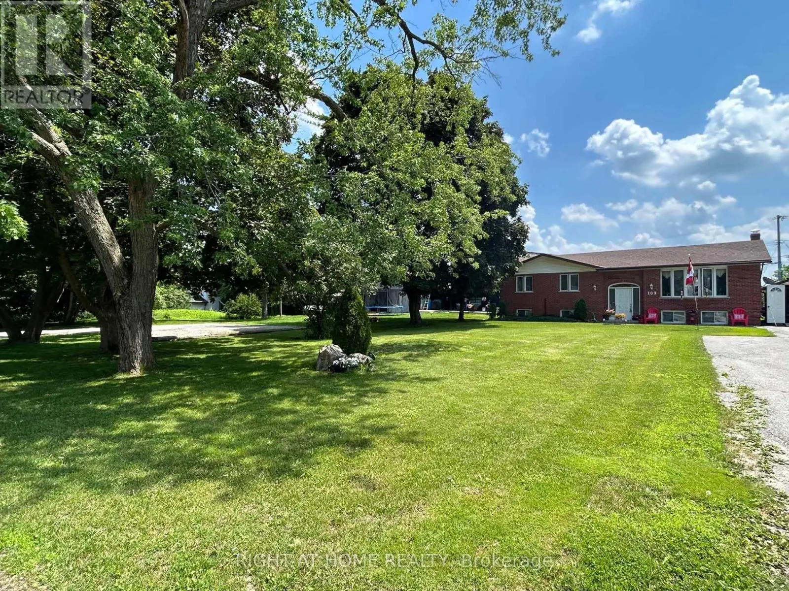 76 King Street, Kawartha Lakes, Ontario  K0M 2T0 - Photo 2 - X12042303