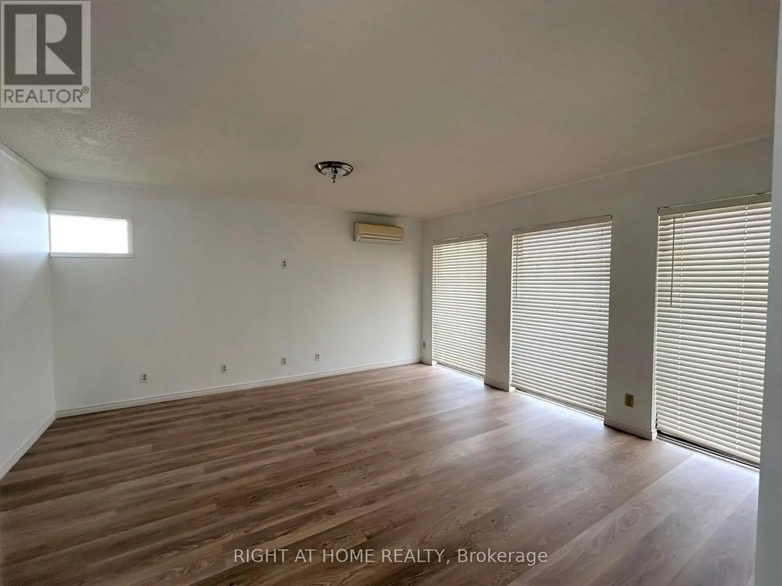 76 King Street, Kawartha Lakes, Ontario  K0M 2T0 - Photo 2 - X12042371