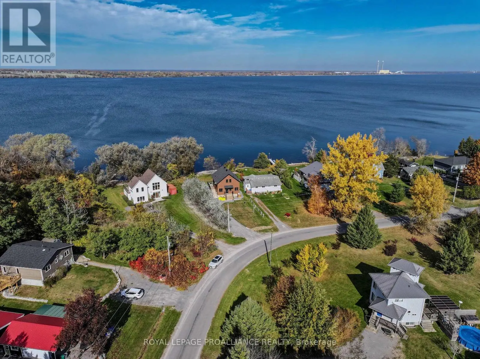 209 Prinyers Cove Crescent, Prince Edward County, Ontario  K0K 2T0 - Photo 3 - X12042514