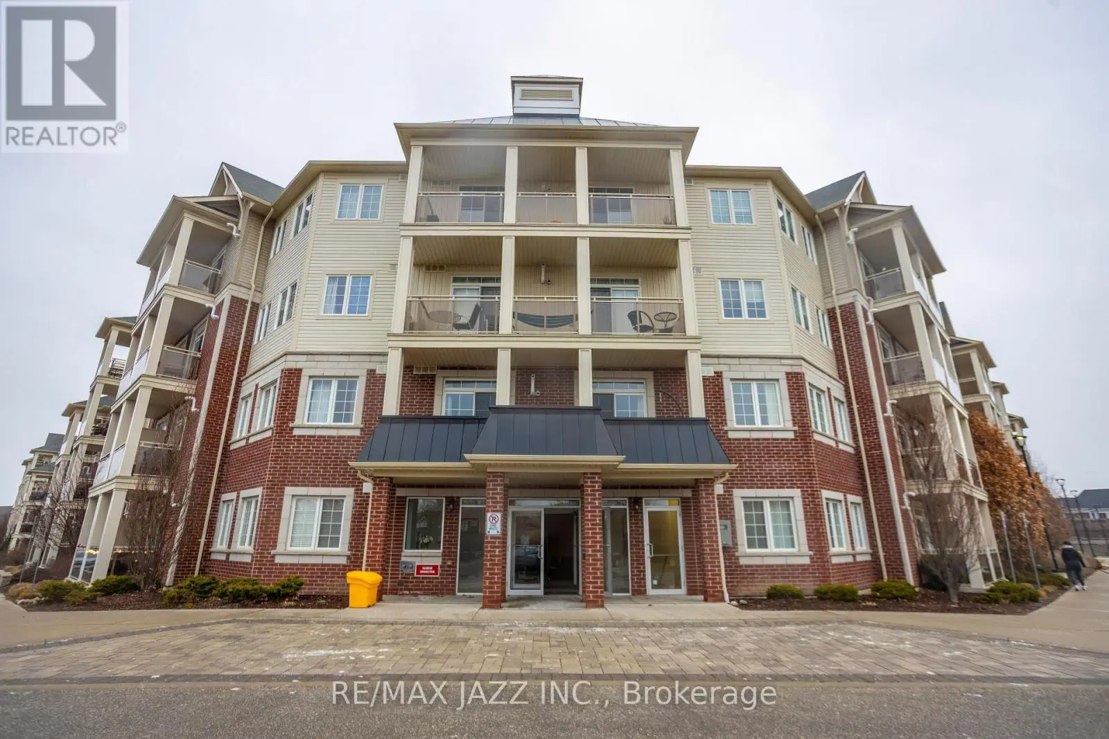 308 - 80 Aspen Springs Drive, Clarington, Ontario  L1C 0V4 - Photo 1 - E12044819