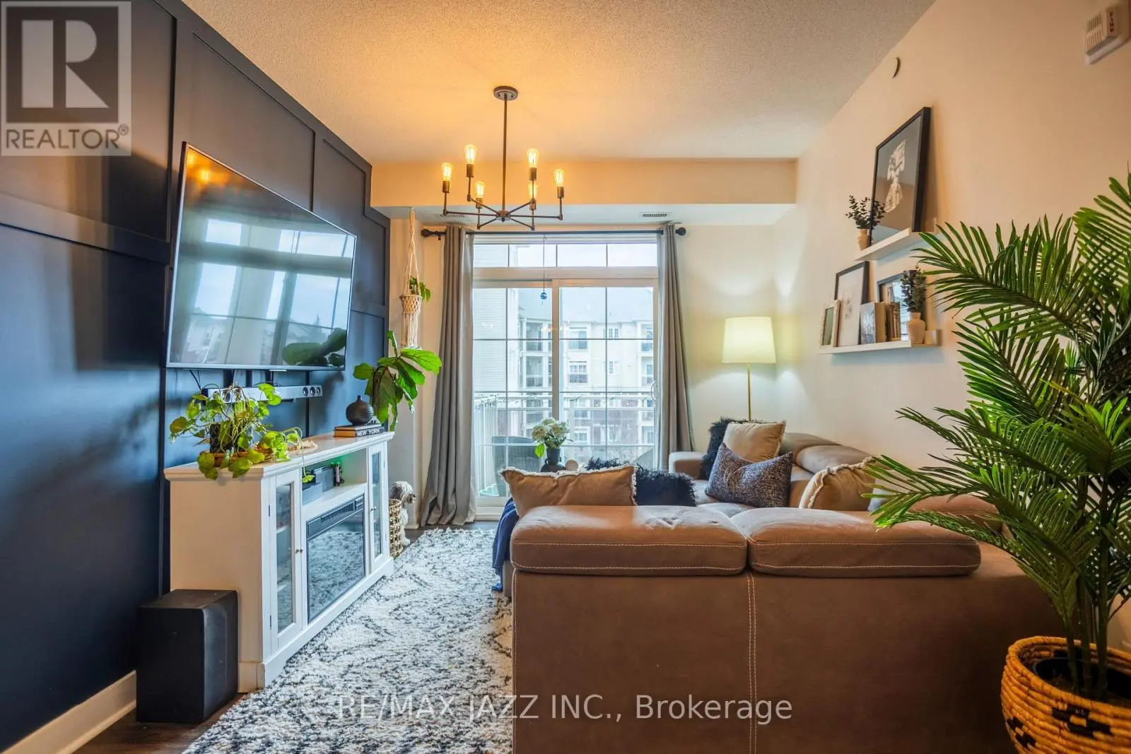 308 - 80 Aspen Springs Drive, Clarington, Ontario  L1C 0V4 - Photo 2 - E12044819