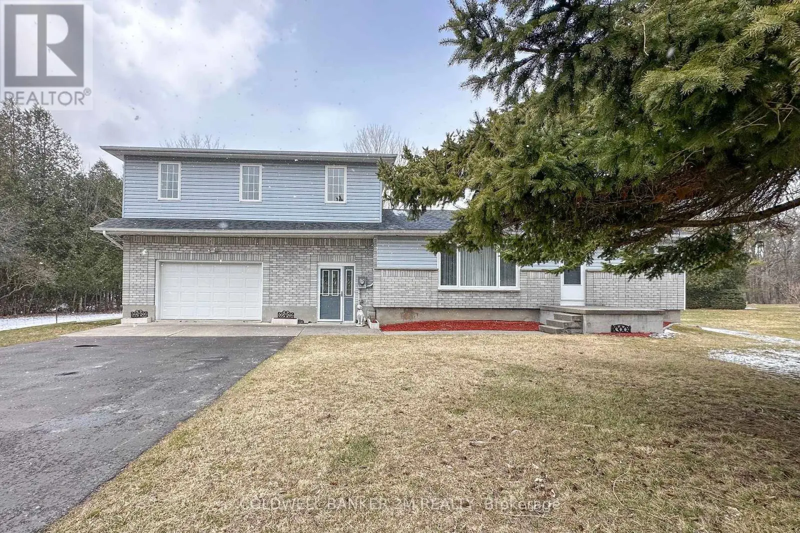 3318 Burnham Street N, Hamilton Township, Ontario  K9A 4J7 - Photo 2 - X12045207