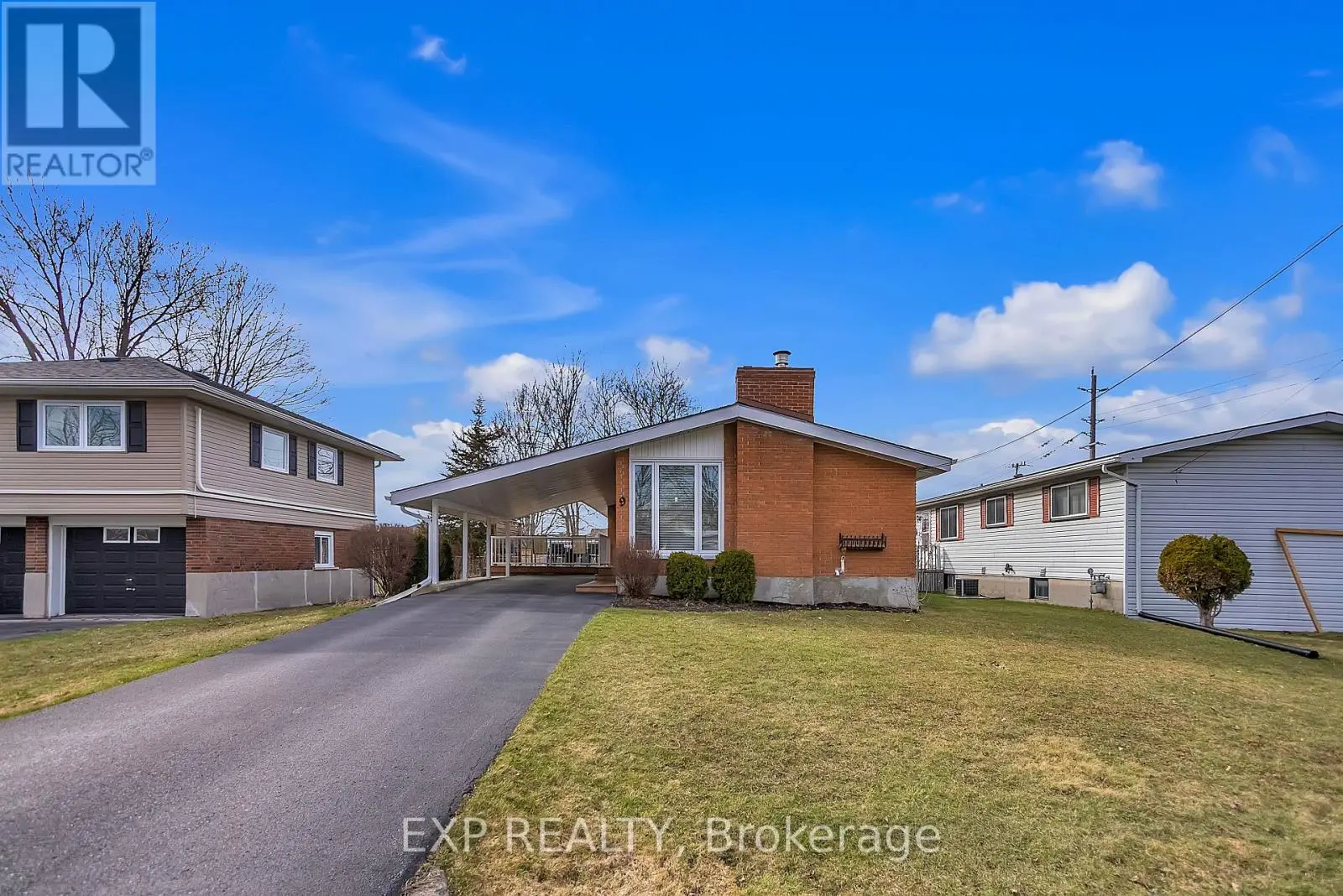 9 Simeon Street, Prince Edward County, Ontario  K0K 2T0 - Photo 2 - X12045804