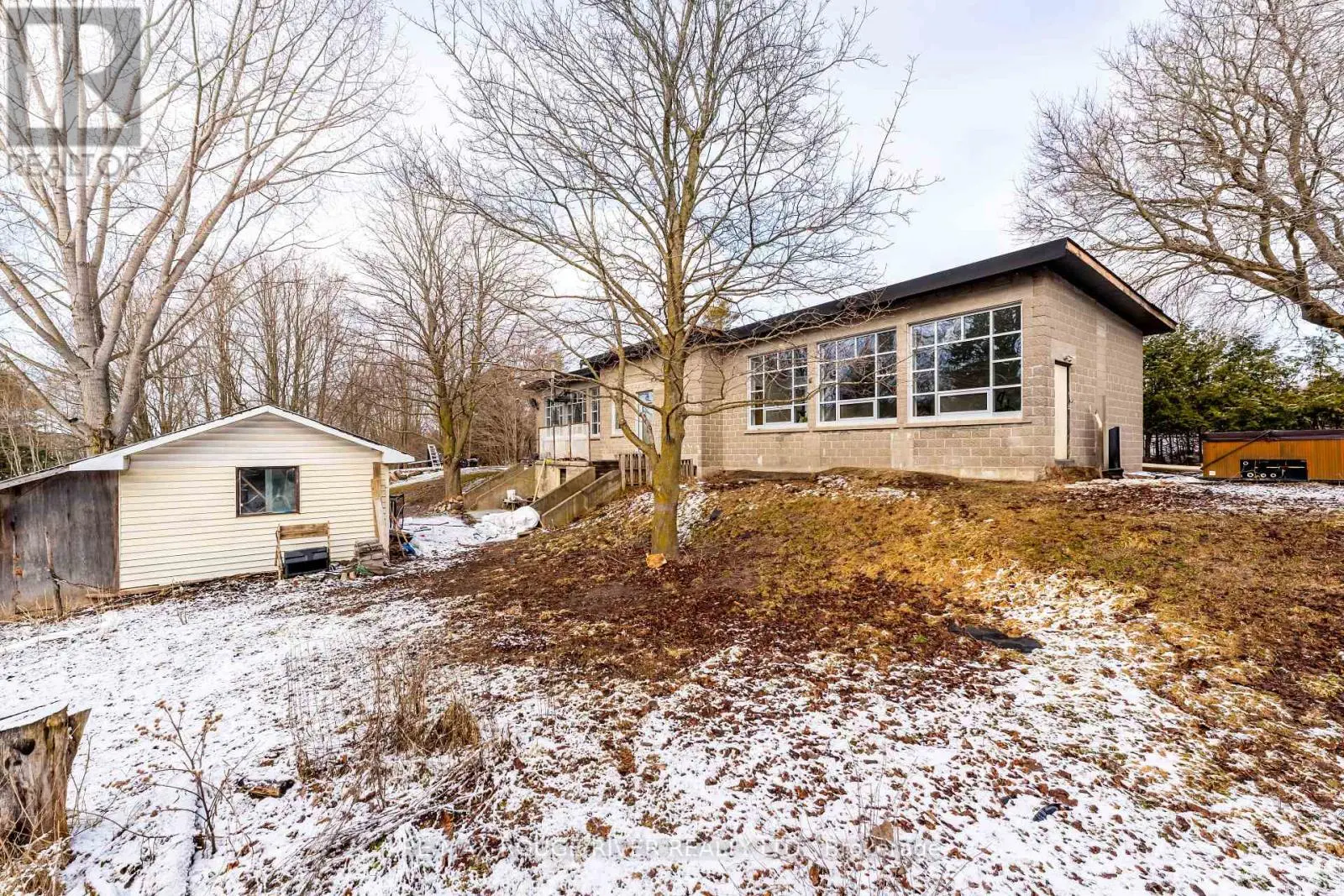 7523 Oak Ridges Drive, Hamilton Township, Ontario  K0L 1E0 - Photo 3 - X12046959