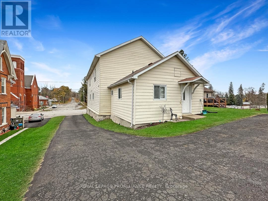 91 St.lawrence Street E, Centre Hastings, Ontario  K0K 2K0 - Photo 3 - X12047367