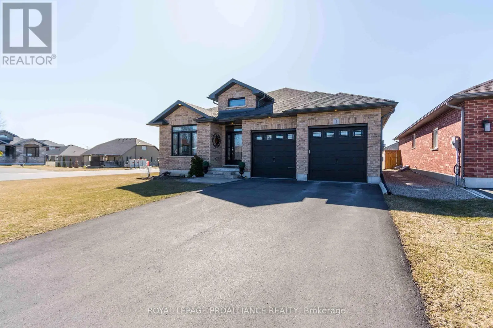 1 Bel Air Crescent, Quinte West, Ontario  K8V 0H5 - Photo 3 - X12047384