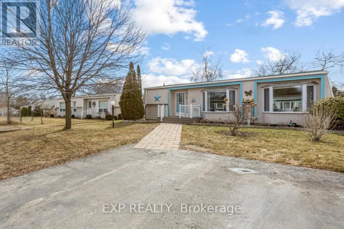 52 Fairway Drive, Clarington, Ontario  L1B 1B3 - Photo 3 - E12046507