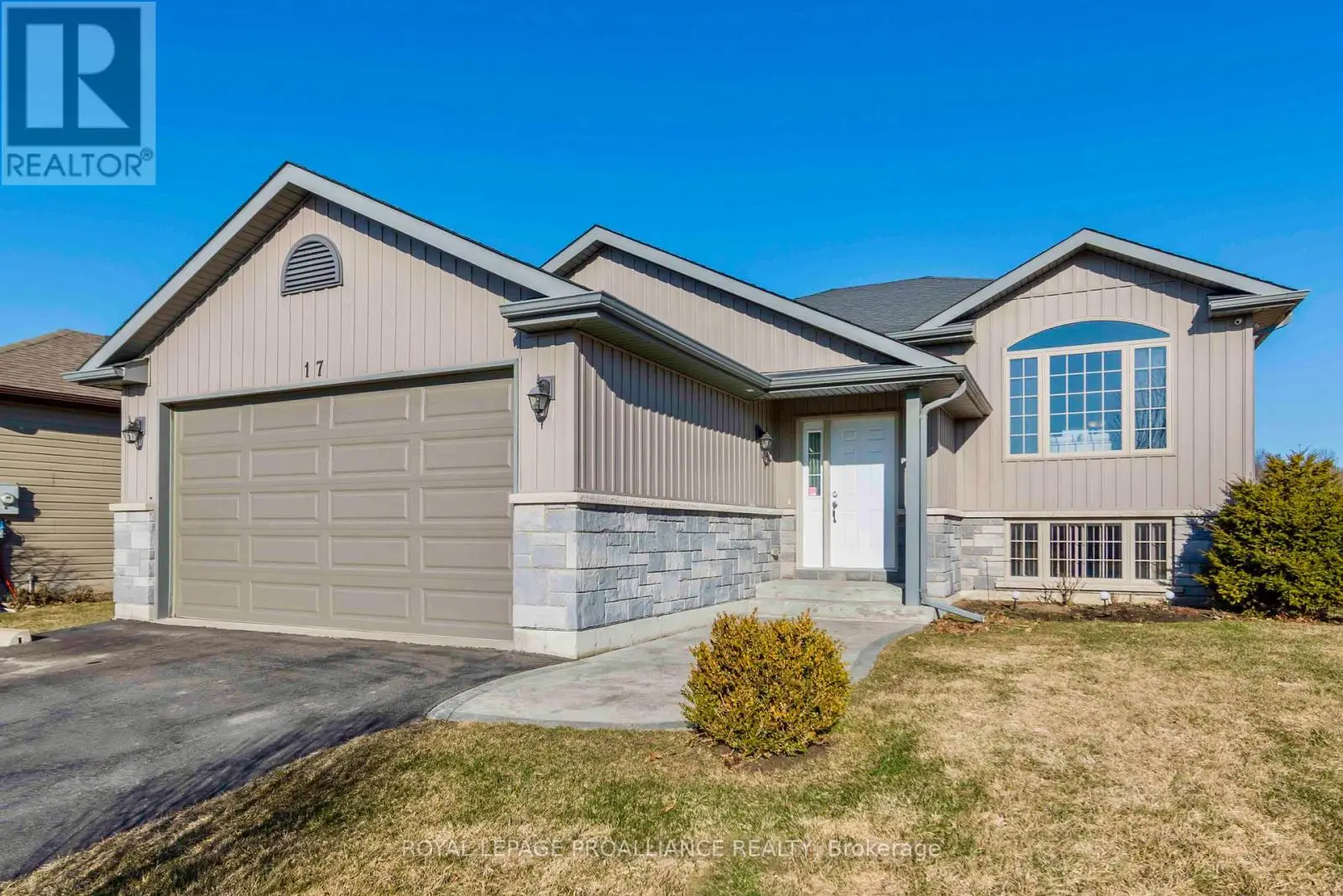 17 Pier Drive, Brighton, Ontario  K0K 1H0 - Photo 1 - X12047571