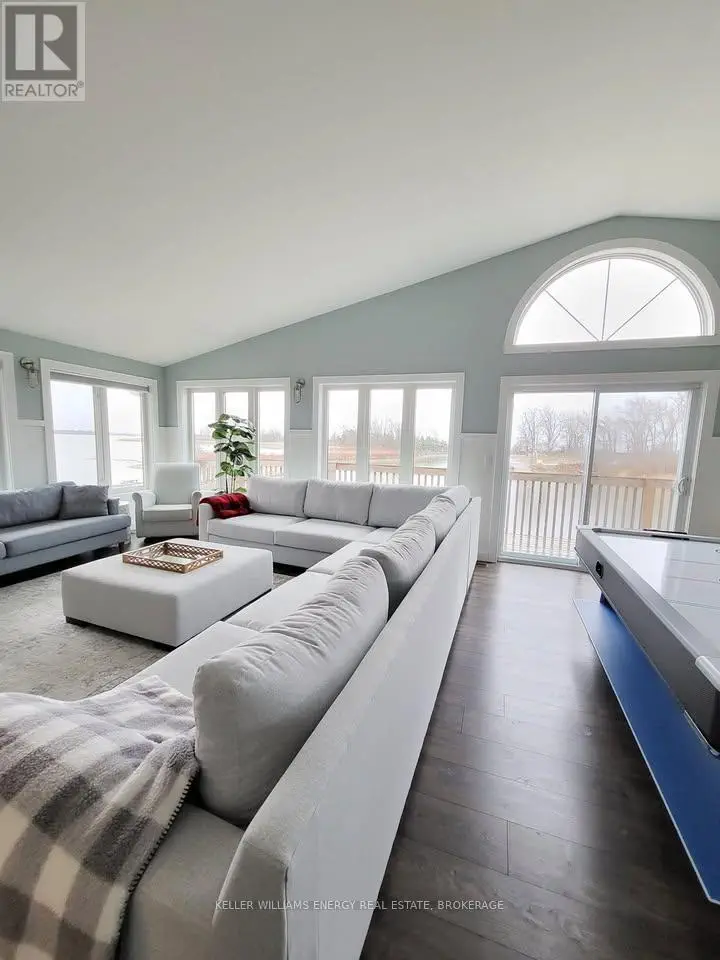 Suite 2 - 153 Wellington Main Street, Prince Edward County, Ontario  K0K 3L0 - Photo 1 - X12047729