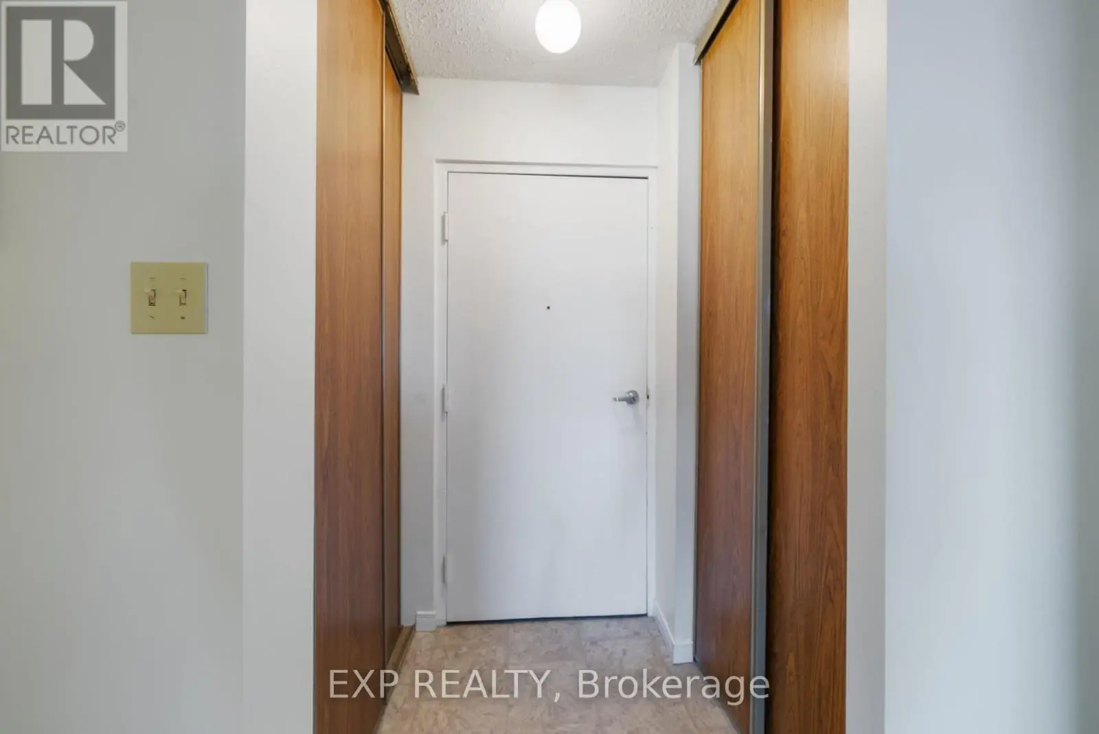 404 - 106 Orange Street, Cobourg, Ontario  K9A 2L3 - Photo 3 - X12048953
