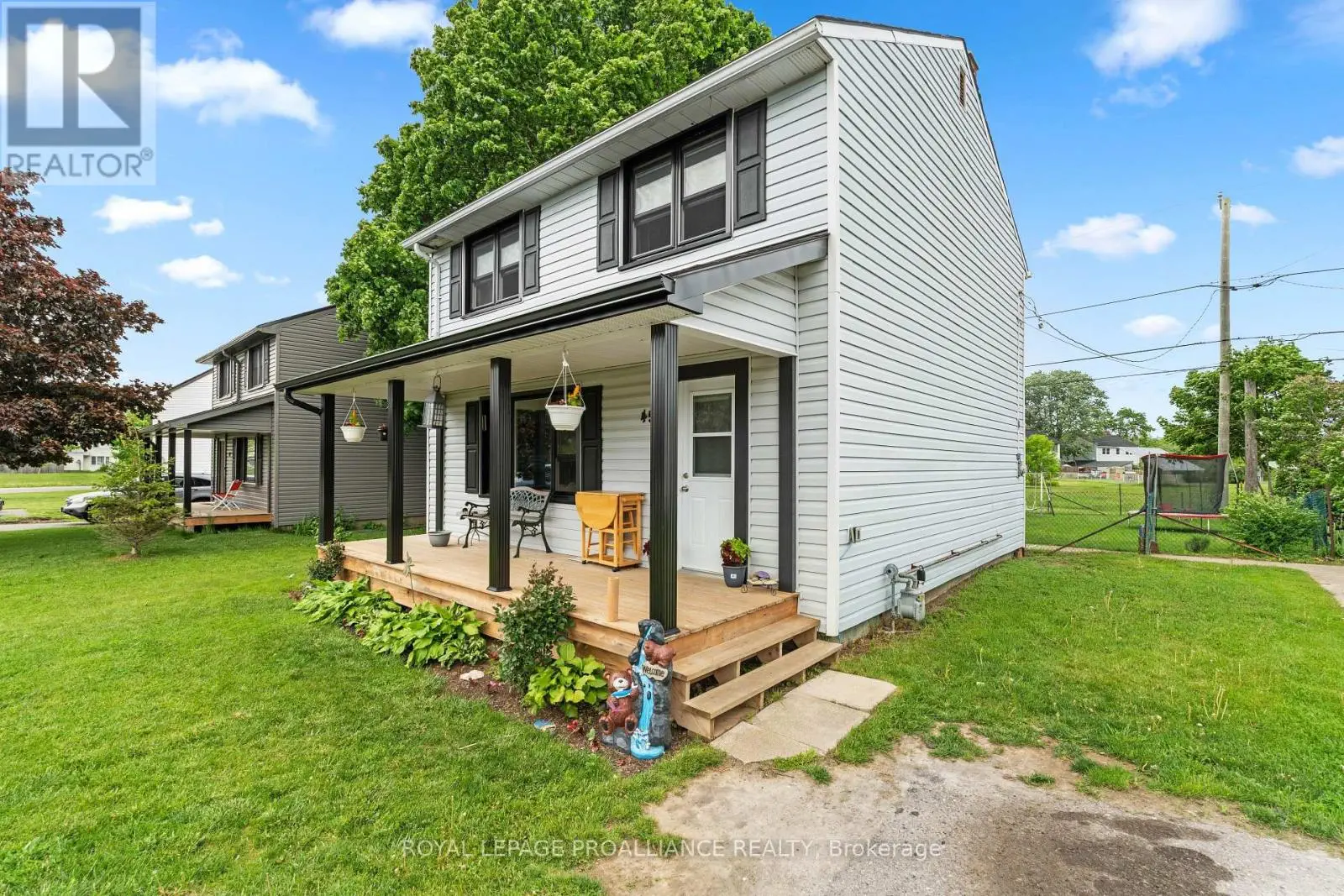 45 Diverbelt Drive, Prince Edward County, Ontario  K0K 2T0 - Photo 2 - X11973166