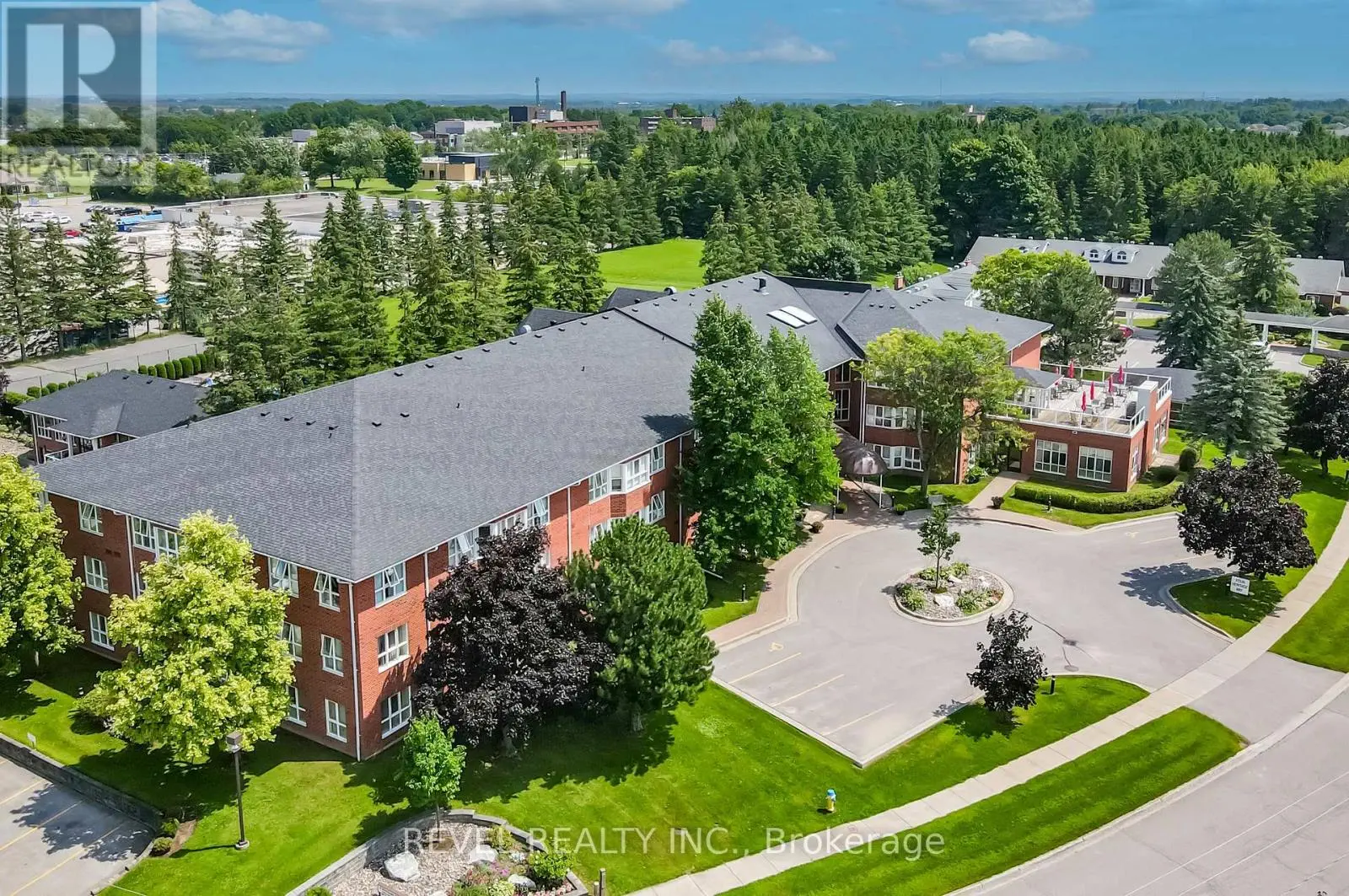 308 - 4 Heritage Way, Kawartha Lakes, Ontario  K9V 5Z2 - Photo 1 - X12050630