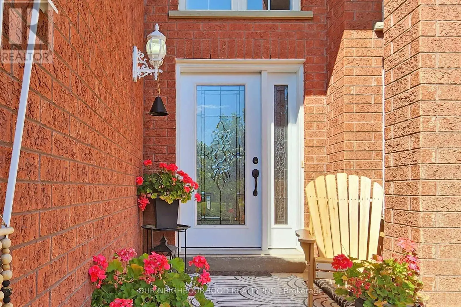 186 Ryerson Crescent, Oshawa, Ontario  L1G 8A8 - Photo 2 - E12041039