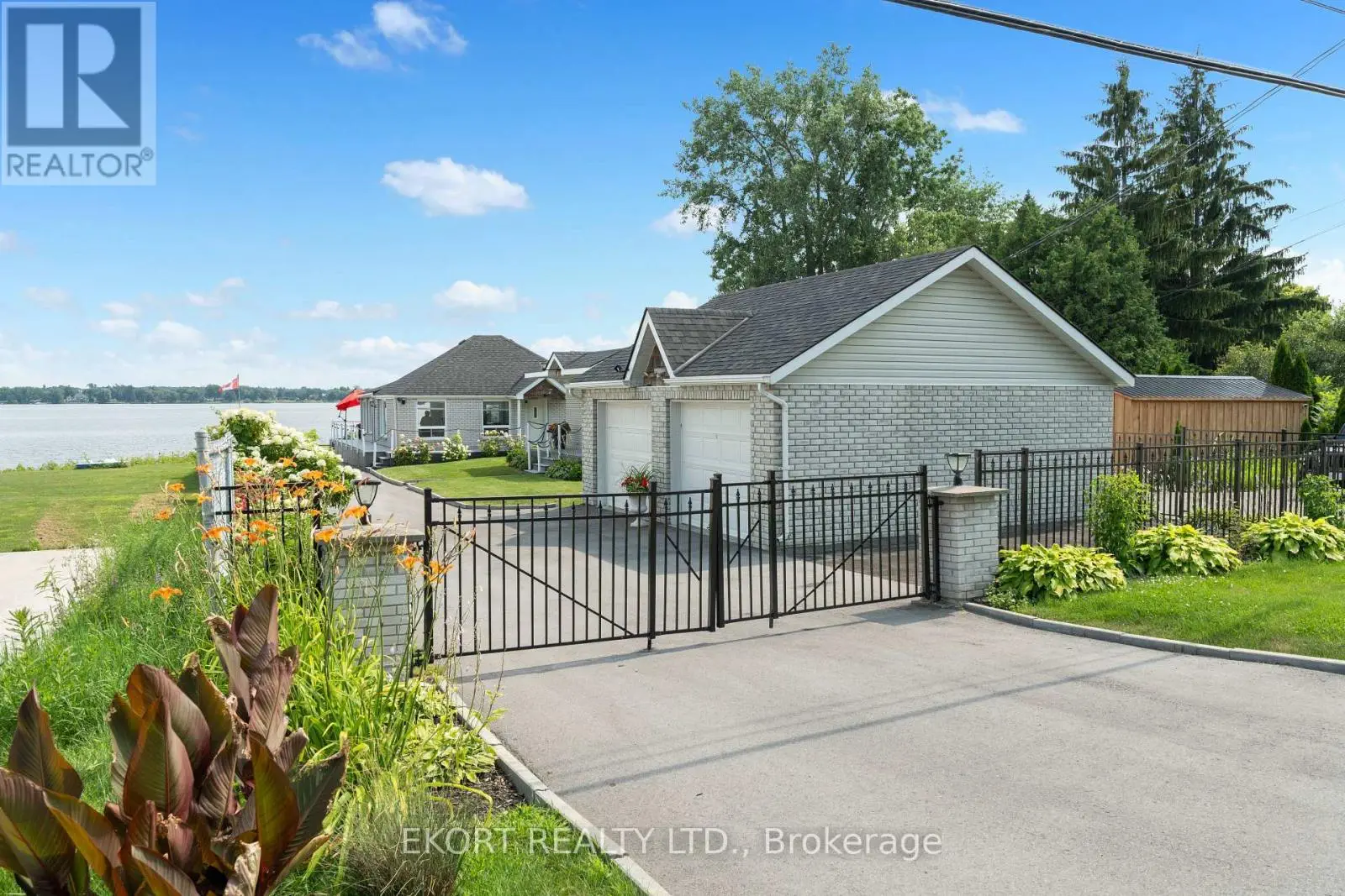 1718 Old Highway 2, Quinte West, Ontario  K8N 4Z2 - Photo 1 - X12052738