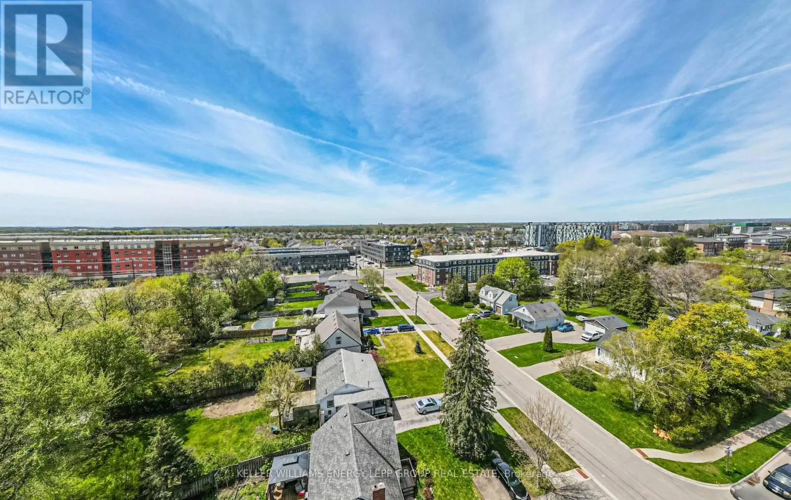 21 Eastwood Avenue N, Oshawa, Ontario  L1G 3Y5 - Photo 1 - E12053007