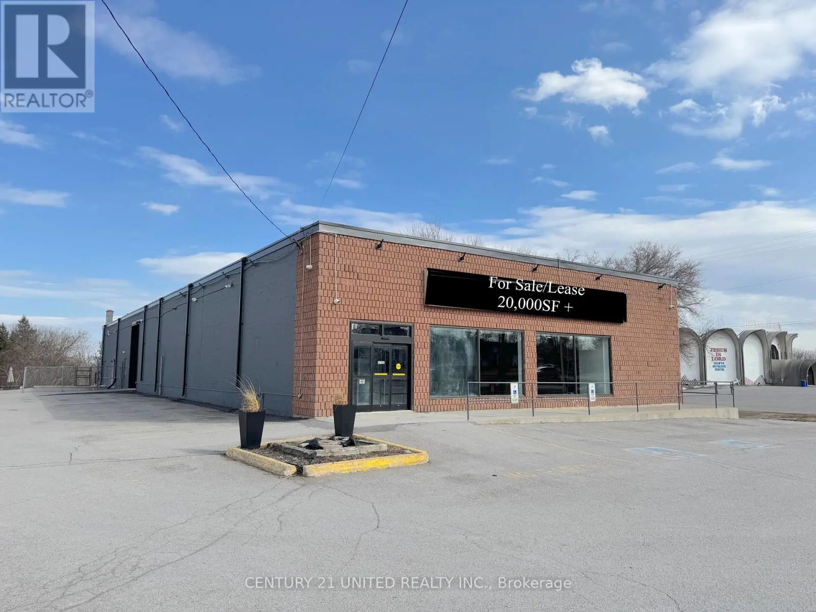 2704 Lakefield Road, Selwyn, Ontario  K9J 6X5 - Photo 1 - X12053091
