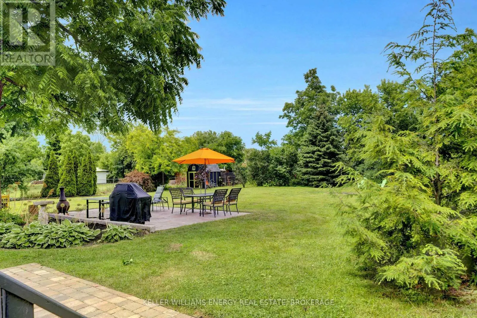 16 Squires Street, Prince Edward County, Ontario  K0K 1T0 - Photo 2 - X12053537