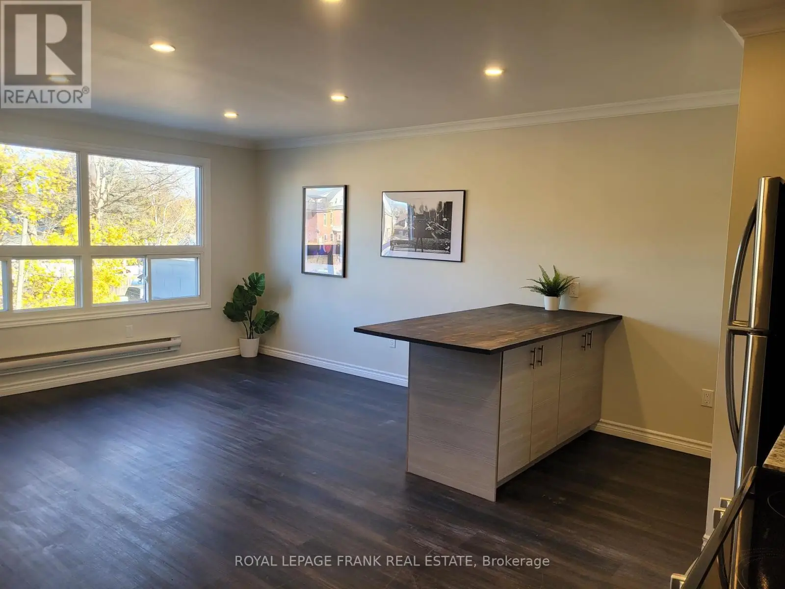 8 - 136 King Street, Clarington, Ontario  L1C 1N7 - Photo 1 - E12053380