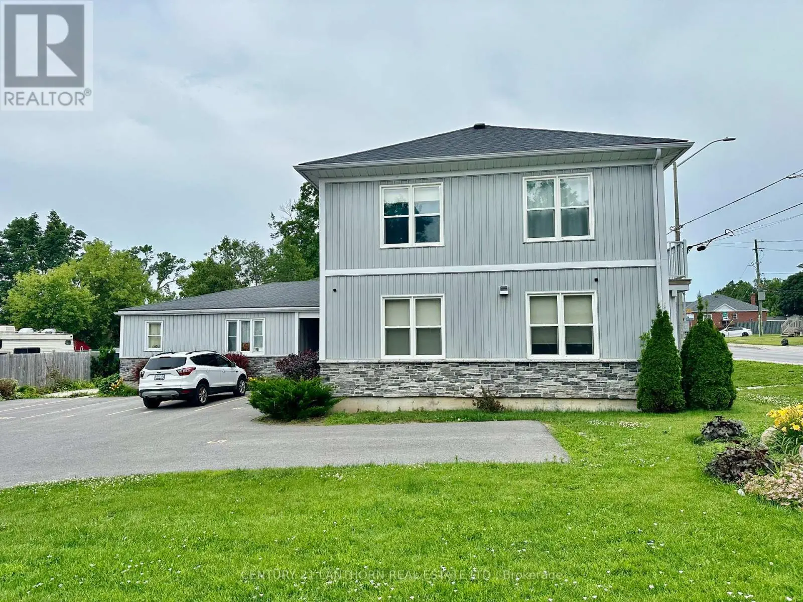 45 College Street E, Belleville, Ontario  K8P 2E4 - Photo 2 - X8488126