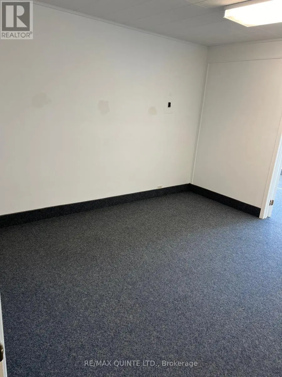 1 - 74 Dundas Street W, Quinte West, Ontario  K8V 3P3 - Photo 3 - X9243047