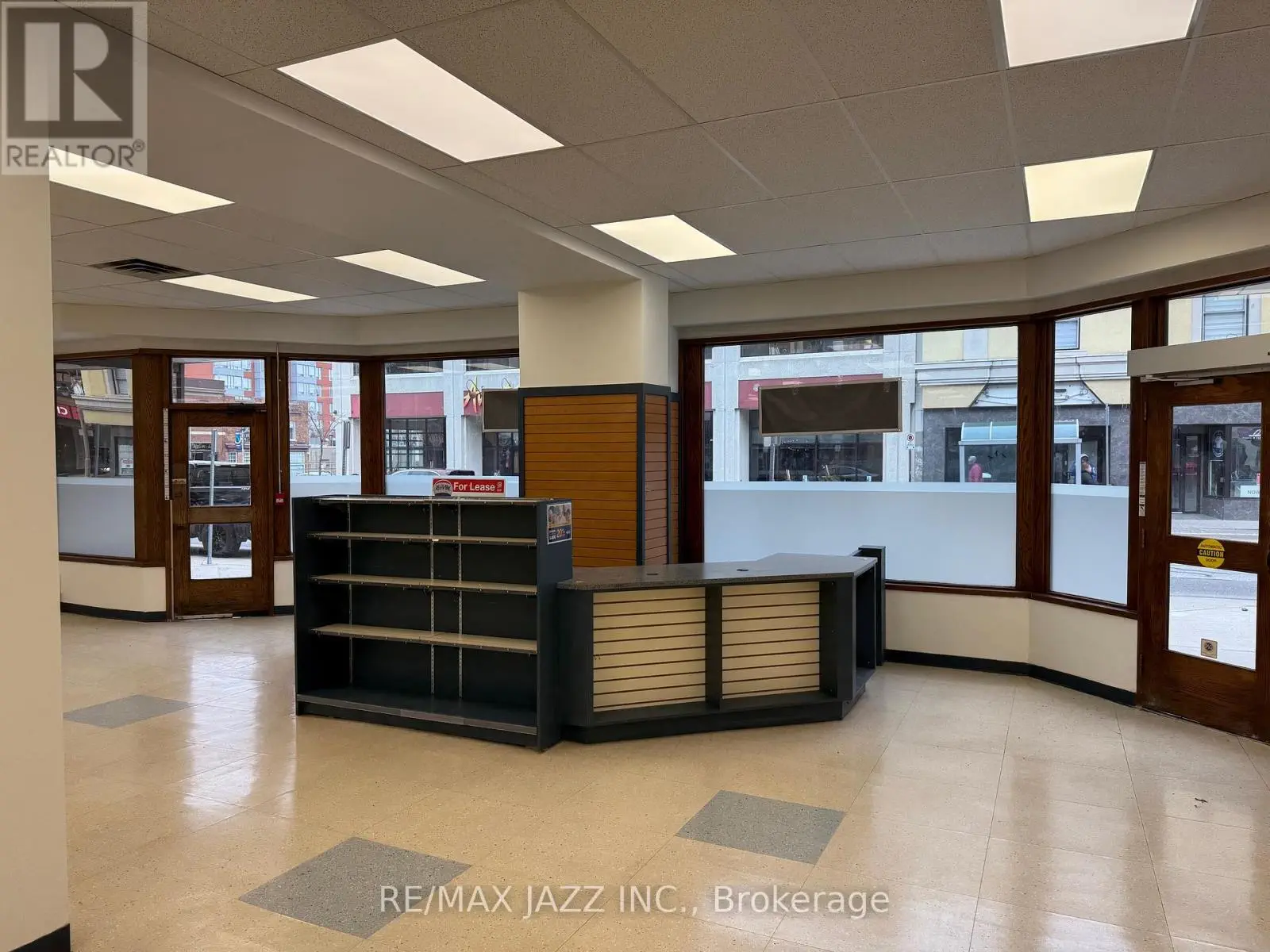 8 King Street E, Oshawa, Ontario  L1H 1A9 - Photo 3 - E12054231