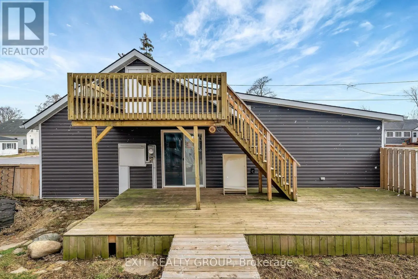 254 Sidney Street, Quinte West, Ontario  K8V 2T6 - Photo 3 - X12048560
