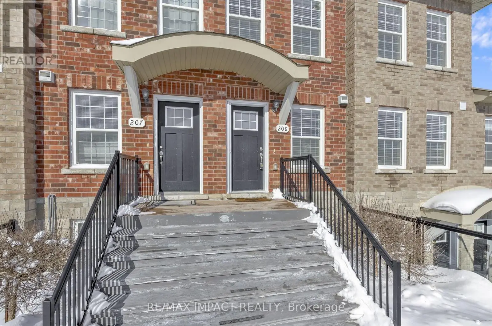 208 - 440 Lonsberry Drive, Cobourg, Ontario  K9A 0K4 - Photo 3 - X12057812