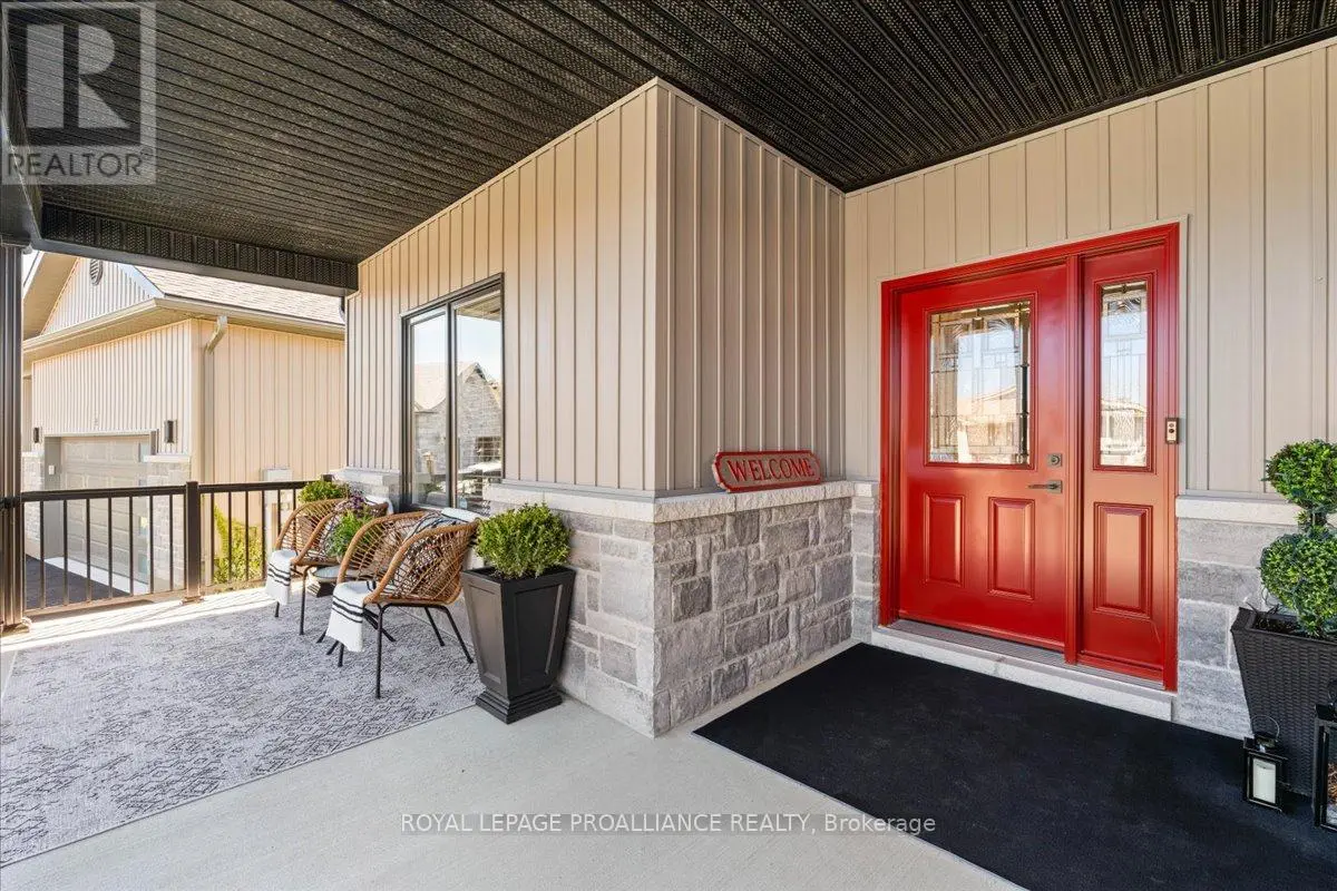 11 Gilbert Crescent, Prince Edward County, Ontario  K0K 3L0 - Photo 3 - X12058840