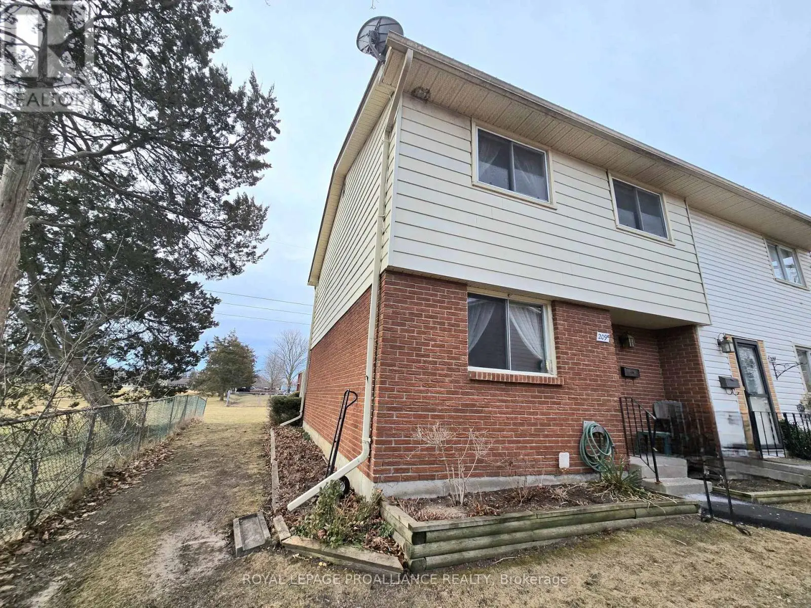 K - 209 North Park Street, Belleville, Ontario  K8P 4T9 - Photo 2 - X11941731