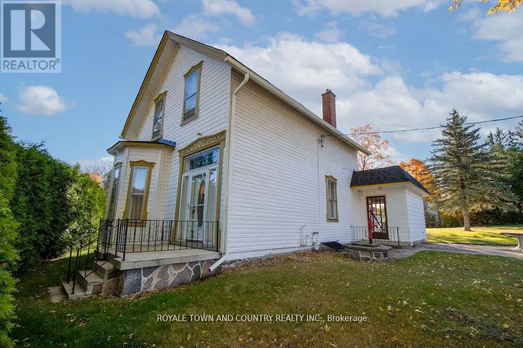 17 & 15 Amelia Street, Kawartha Lakes, Ontario  L0A 1K0 - Photo 3 - X12061629