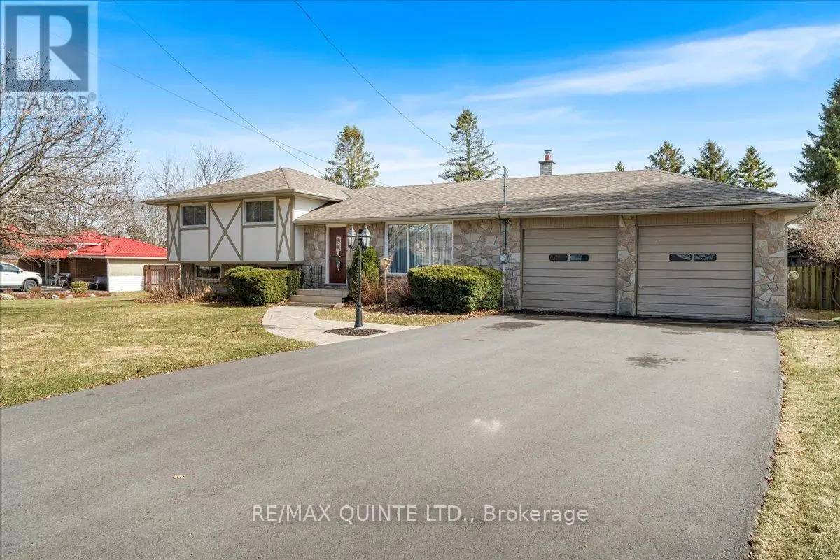 48 MAITLAND DRIVE, Belleville, Ontario