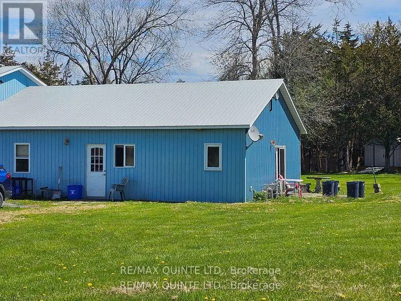 1648 North Big Island Road, Prince Edward County, Ontario  K0K 1W0 - Photo 3 - X12062750