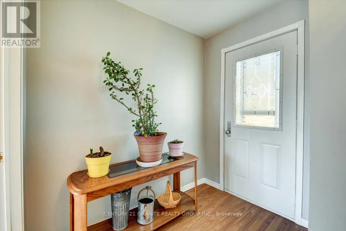 18 Price Street W, Brighton, Ontario  K0K 1H0 - Photo 3 - X12061670