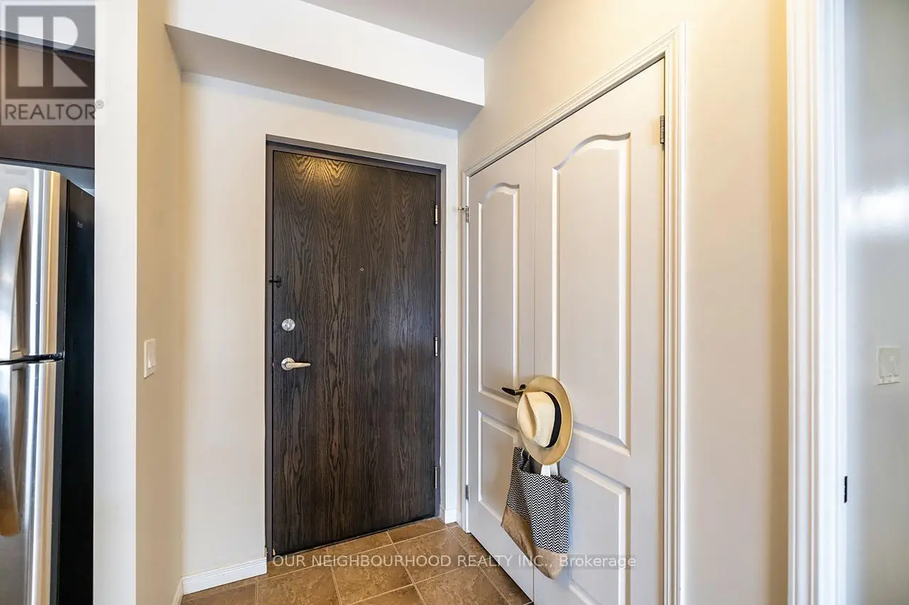 102 - 930 Wentworth Street, Peterborough West, Ontario  K9J 8R8 - Photo 3 - X12065435
