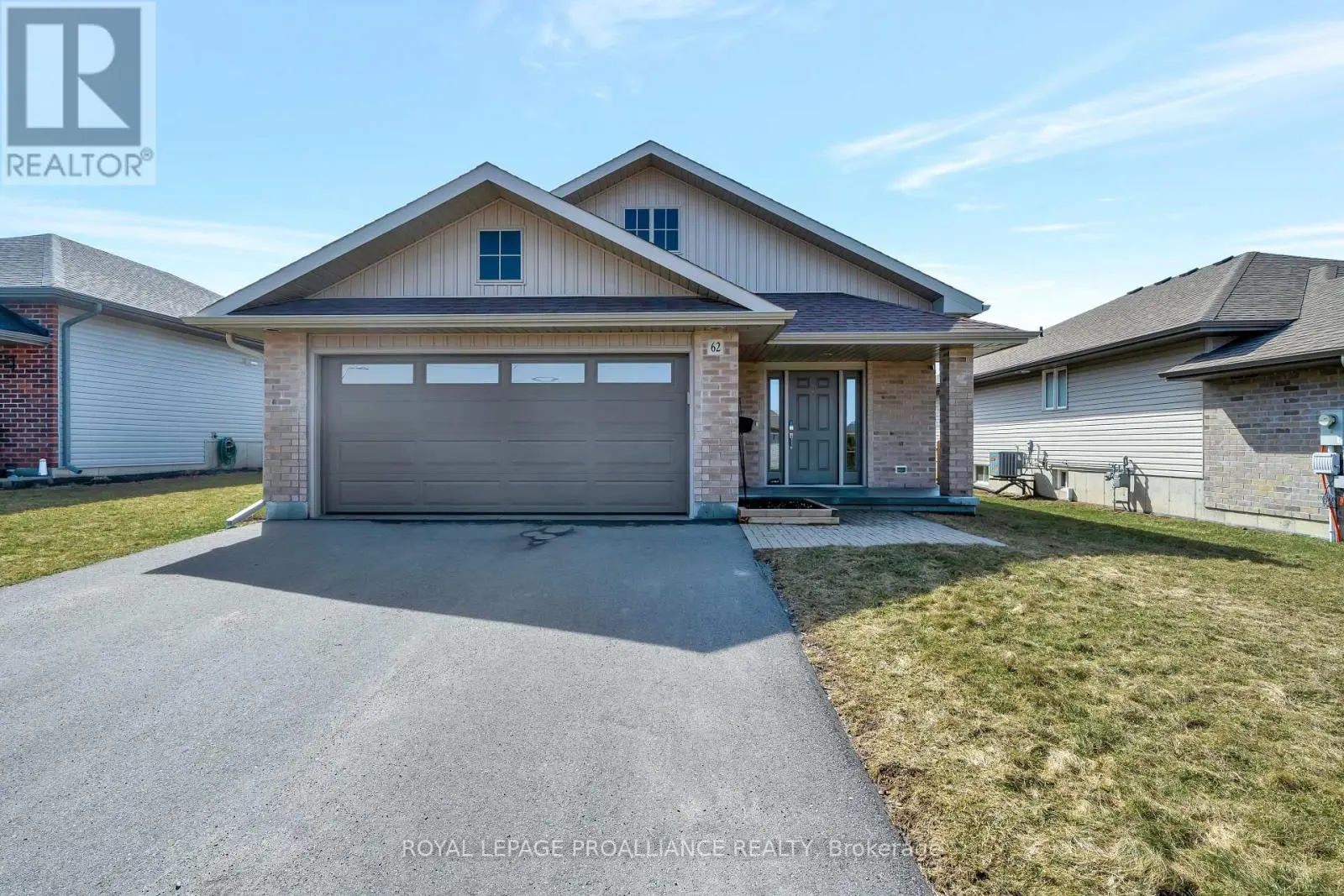 62 Lambert Drive, Belleville, Ontario  K8N 4K6 - Photo 2 - X12065626