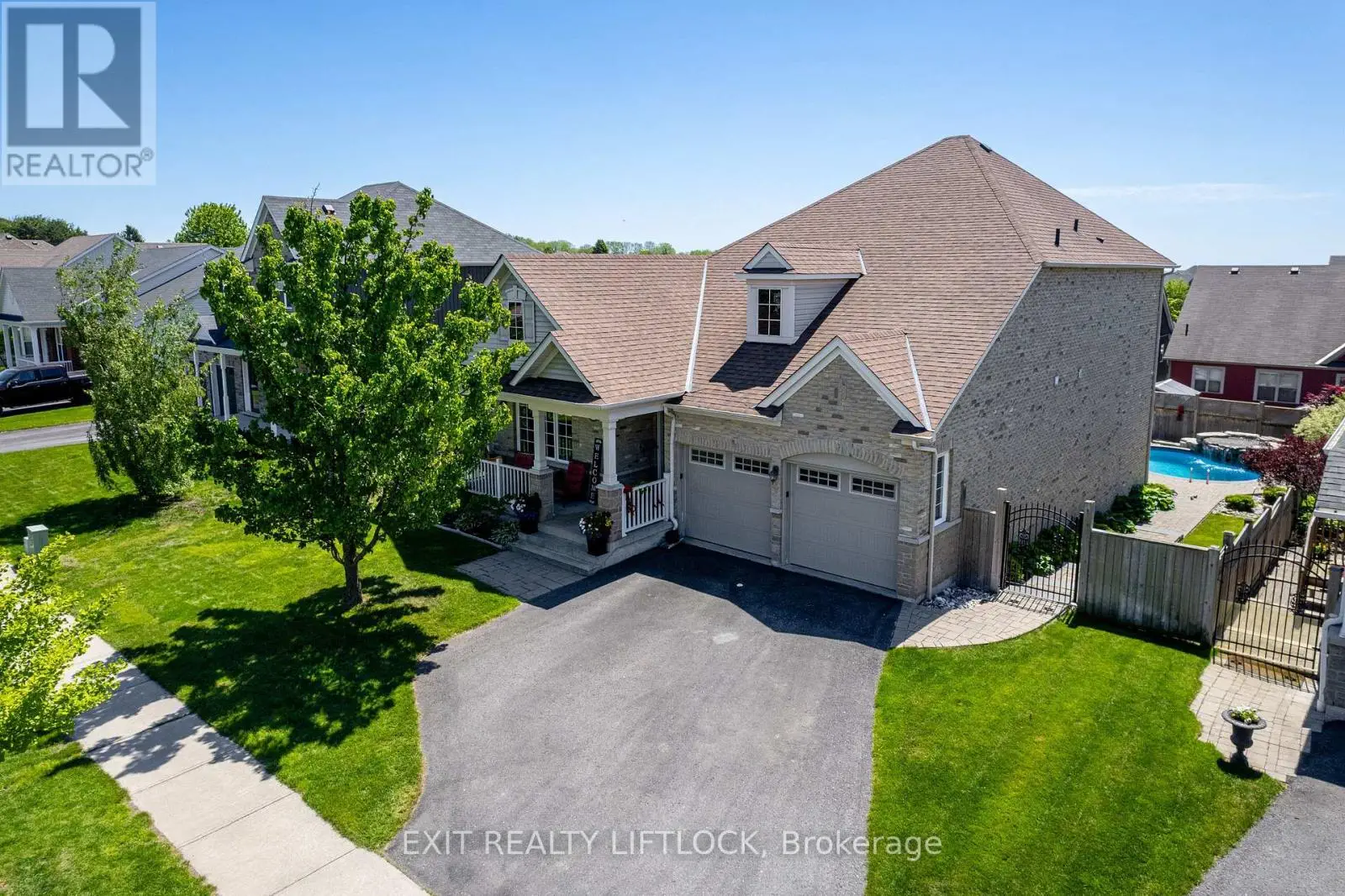 399 Lakeshore Road, Port Hope, Ontario  L1A 0A4 - Photo 2 - X12065834