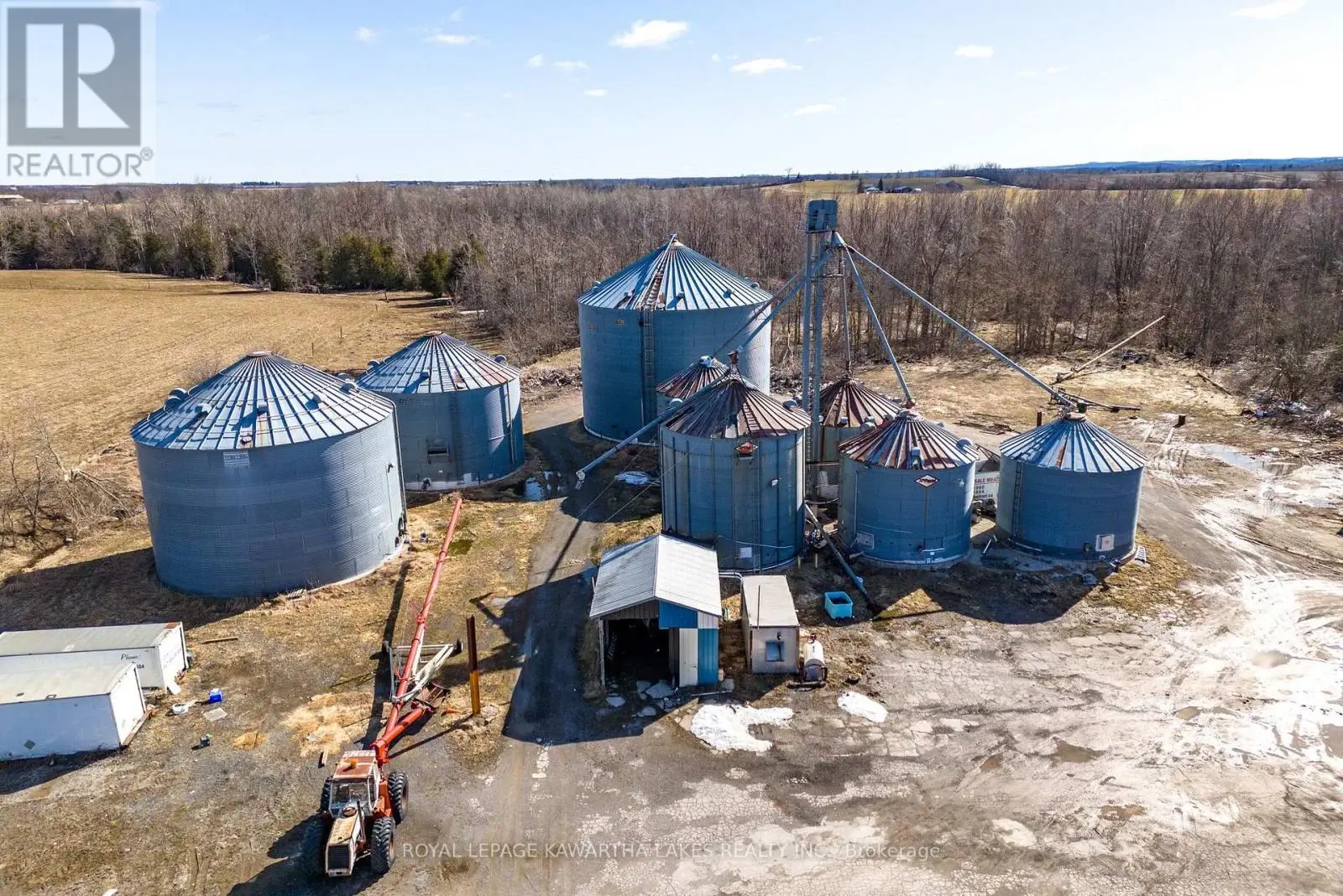 2788 Hwy 35, Kawartha Lakes, Ontario  K9V 4R4 - Photo 3 - X12063492