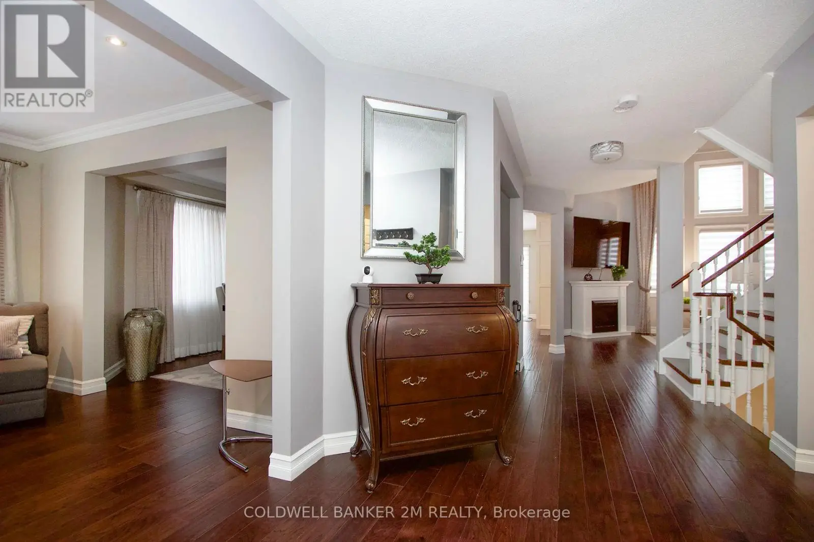 3 Pogson Drive, Whitby, Ontario  L1R 2J1 - Photo 3 - E12067127