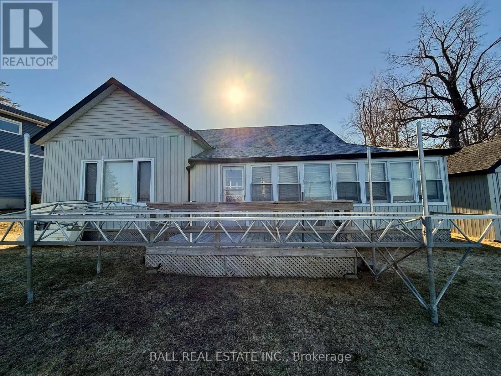 654 Hatton Avenue, Selwyn, Ontario  K0L 1H0 - Photo 1 - X12068252