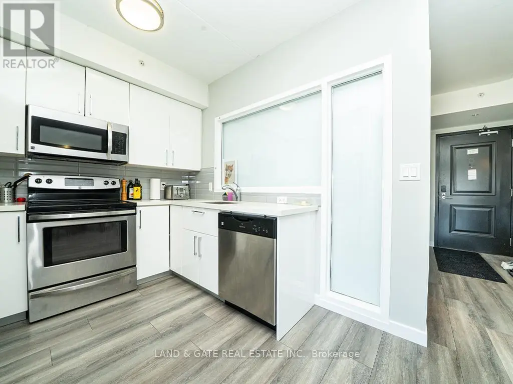 102 - 1291 Gordon Street, Guelph, Ontario  N1G 5H7 - Photo 2 - X12068326