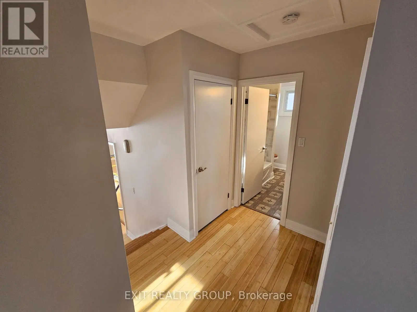 8 Village Drive, Belleville, Ontario  K8P 4J8 - Photo 2 - X11952251