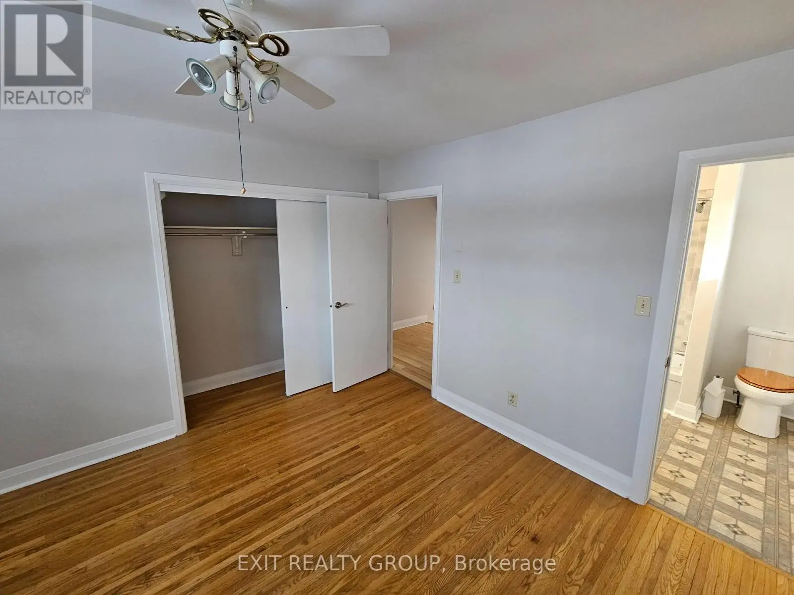 8 Village Drive, Belleville, Ontario  K8P 4J8 - Photo 3 - X11952251
