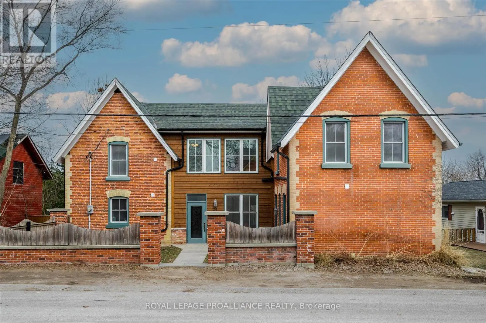 24 Katherine Street, Selwyn, Ontario  K0L 2H0 - Photo 1 - X12069815