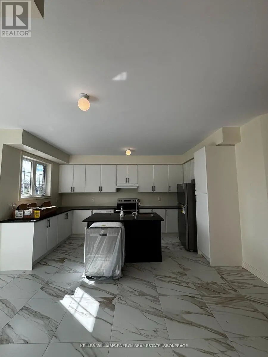 1189 Drinkle Crescent, Oshawa, Ontario  L1K 3G8 - Photo 3 - E12069108