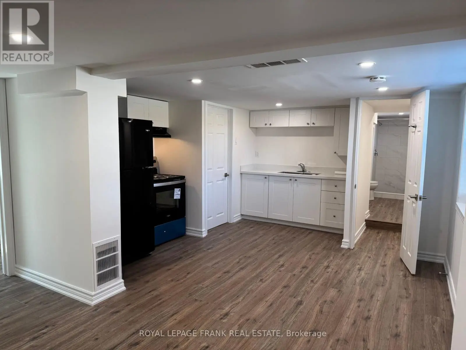 3 - 909 MASSON STREET, Oshawa, Ontario
