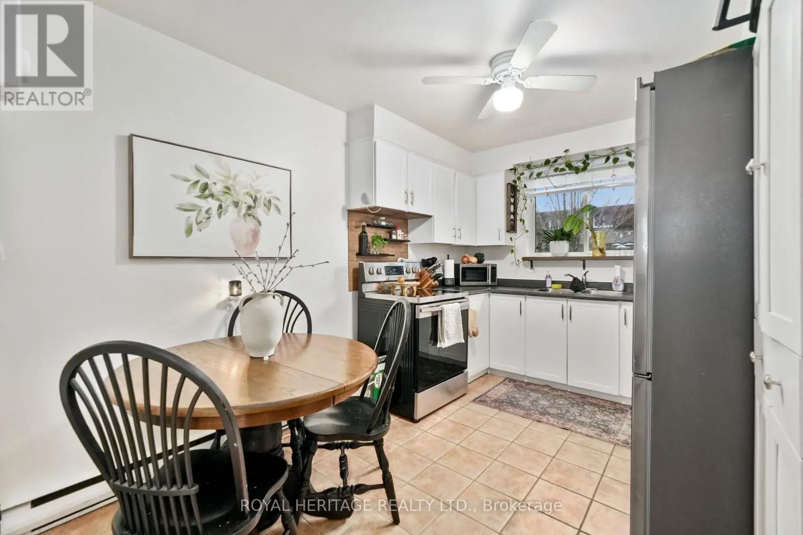 5 - 494 Elgin Street W, Cobourg, Ontario  K9A 4T6 - Photo 3 - X12070845