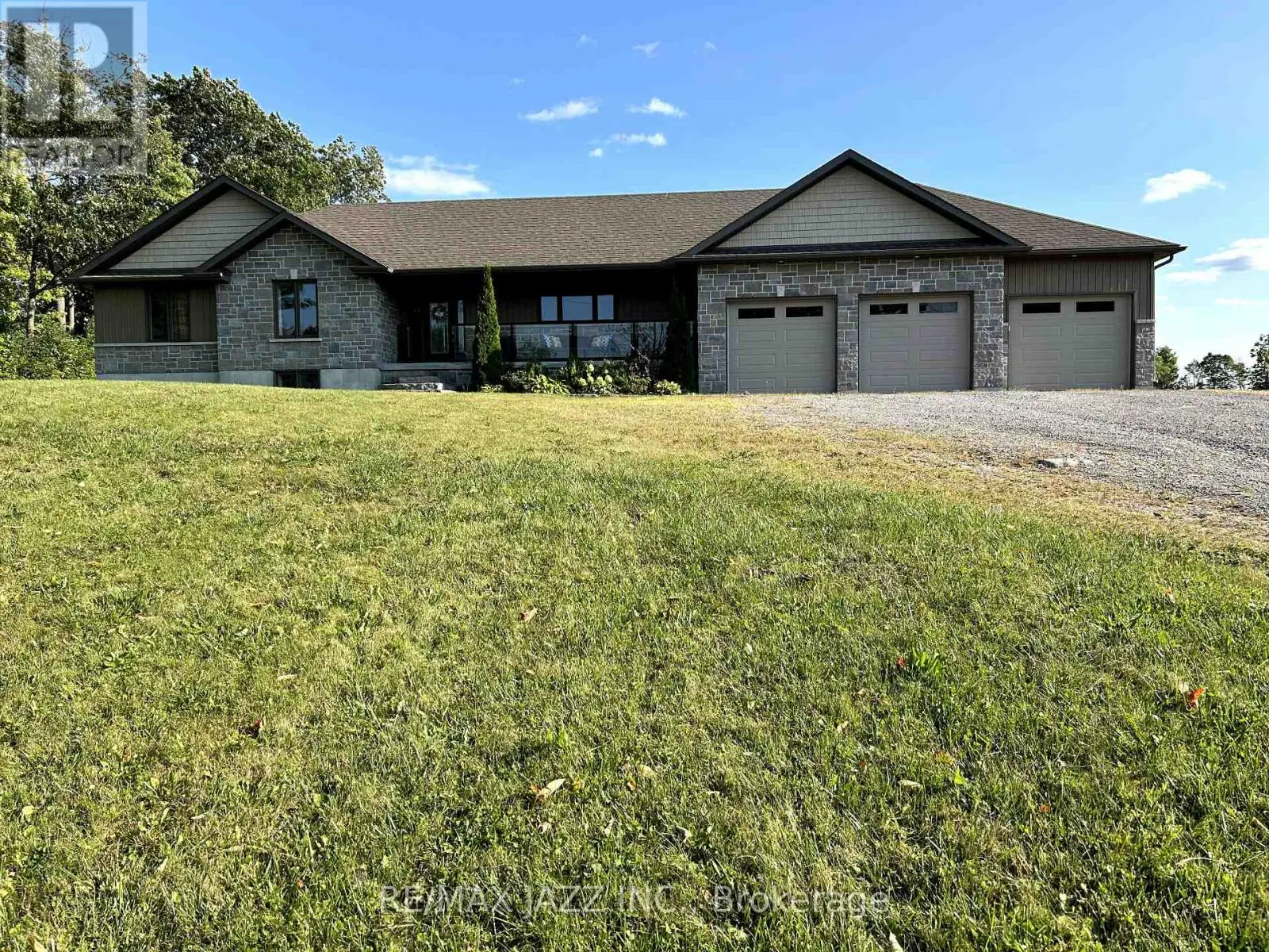 137 Sharpe Line, Cavan Monaghan, Ontario  L0A 1C0 - Photo 2 - X12071279
