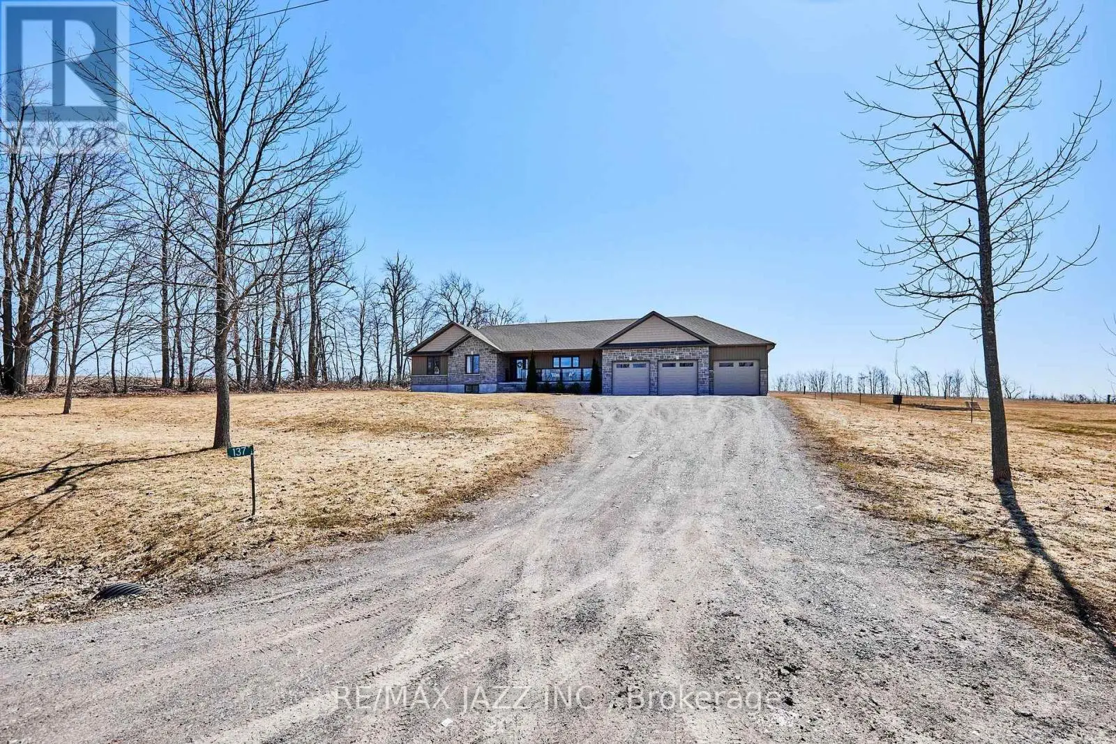 137 Sharpe Line, Cavan Monaghan, Ontario  L0A 1C0 - Photo 3 - X12071279